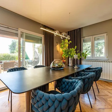 Exquisite With Private Pool In Villa Zara